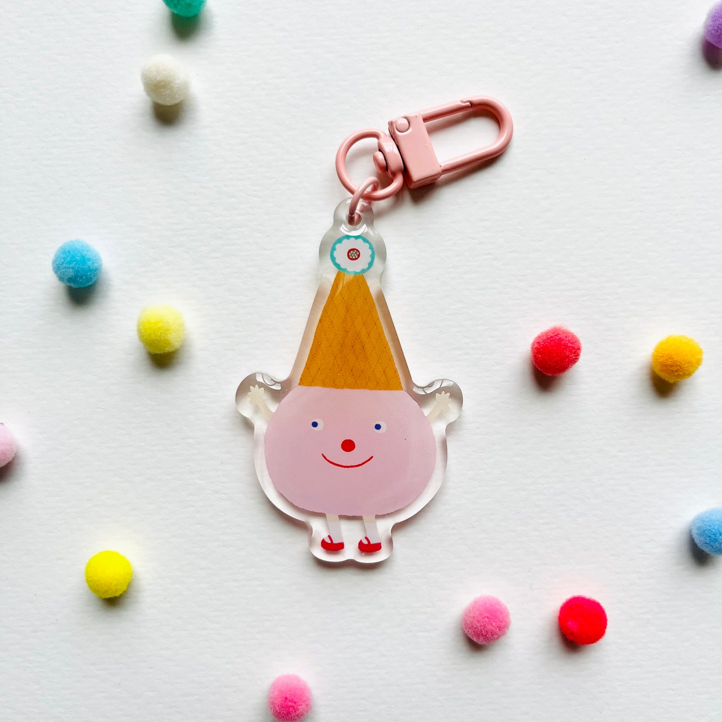 Rosy Scoop – haPPy scOOp Keychain